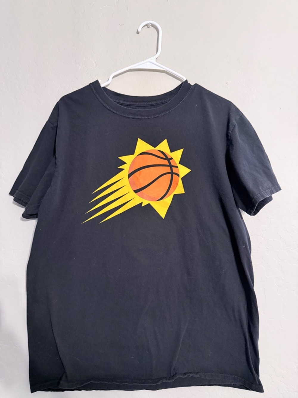 Phoenix suns black Basketball Graphic Tee Devin booker #1 size large
